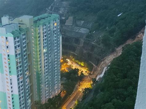 耀東山泥傾瀉|世紀暴雨│筲箕灣耀興道巨石滾下阻路全線封 耀東邨球。